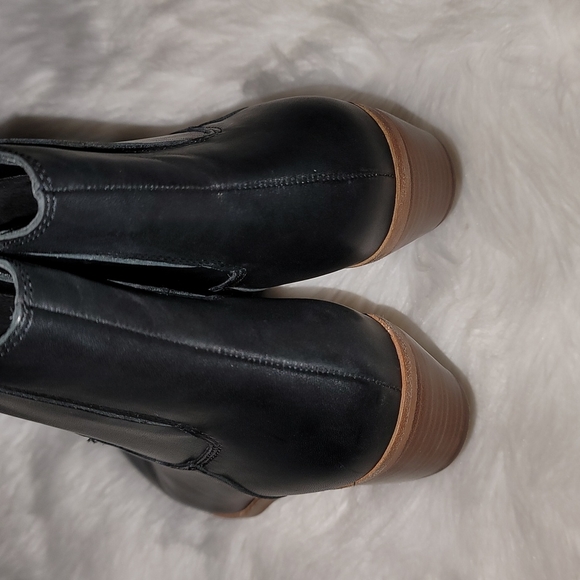 SOLE SOCIETY LOLANNA BOOTIE - Picture 6 of 10